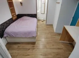 Chambre avec salle d'eau privée