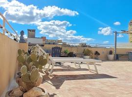 LA TERRAZZA ILLUMINATA luxury ROOFTOP, hotel v Trapani