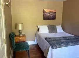 Midstream Manor Unit 6 - Studio