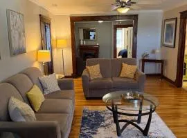 Westmount Manor Unit 5 - 3 Bedroom Apartment