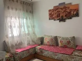 Appartement cosy à Rabat Mer et commodités à pied