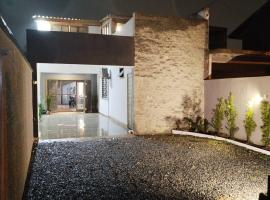 Sobrado São Chico, Ubatuba SFS, hotel in São Francisco do Sul