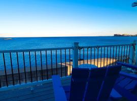 Oceanfront Luxury Home minutes from Boston, Hotel in Revere