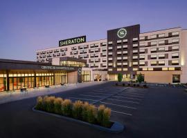 Sheraton Laval Hotel, Sheraton hotel in Laval