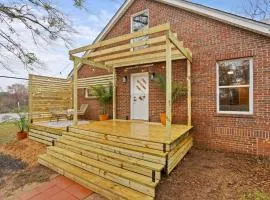 The 1690 House | Bridal & Group Retreat