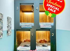 UrbanPods SOLO by Urbankey, capsule hotel in Vienna