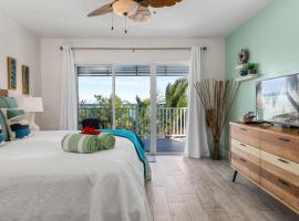 The Blue Iguana at Cottages, hotel v destinaci Sand Bluff