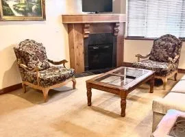 Alpine Zermatt King Villa with Kitchen Near Deer Valley Ski Resort #1069