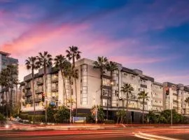 Exclusive Suites in MDR-Venice with Pool, GYM & HotTub