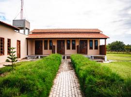 Hotel Via Do Sol Eco Chalés, ξενοδοχείο σε Trairi