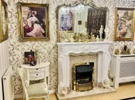 Themed Cosy Home by Cannock Chase Forest