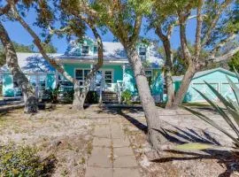 Serene Pensacola Vacation Rental with Gas Grill
