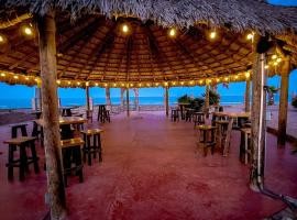 Rancho Percebu Beach Studio 6, hotel in Don Pancho