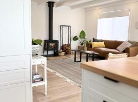 Little Red Gate Urban Retreat, hôtel à Kingston