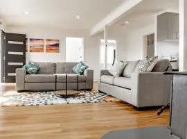 Georges Bay Bungalow - Home