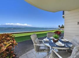 Kahana Reef 117 · KR 117 Renovated OceanFront 1BD w Ocean Views, hotel in Kahana