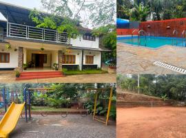Wayanad Shas Villa, hotel in Padinjarathara