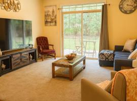 Cozy Condo for ND and Business stay, condo in Mishawaka