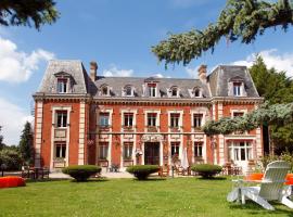 Château Corneille, hotel com estacionamento em Vieux-Villez