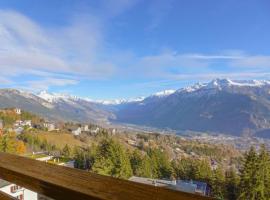 Pied-à-terre in Crans-Montana, pool and view - Swiss Alps, Hotel in Crans-Montana