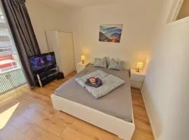 Stylish Innsbruck City Apartment I Free Parking