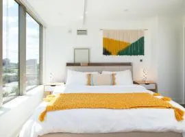 Central 2BR Condo in Downtown Boston & T-Station