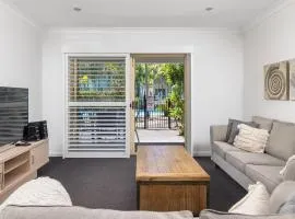 Oaks Pacific Blue Pool spa more in complex