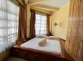 Sapadia Hotel Parapat, hotel in Parapat