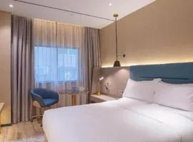 ZMAX Hotels Shenzhen Lianhuacun Metro Station