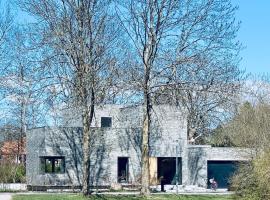 Luxury Villa With jacuzzi, near Aarhus City, hotel de luxo em H&oslash;jbjerg