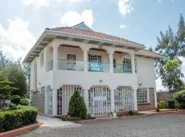 Stylish 3-BR Apt in Chuna, Kitengela
