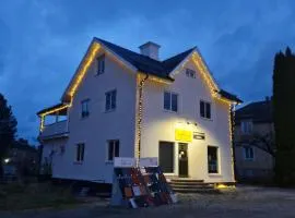 Rymlig lägenhet I hjärtat av Lindesberg 95kvm