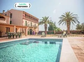 Holiday Home in St Pere Pescador with Pool