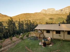 AfriCamps at Doolhof Wine Estate, hotel in Wellington