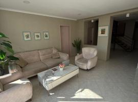 Hotel Sky View, hotel en Tiflis