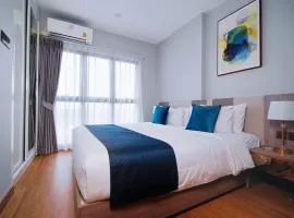 Rooftop River Condo Chiang Mai Near Tha Phae Gate 070N40