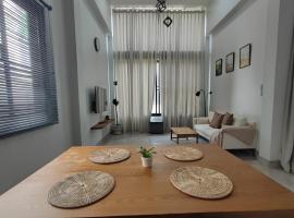 How Hide Space, hotel v destinaci Kanchanaburi