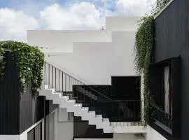 Tree O'clock Pool Villa - Phuket