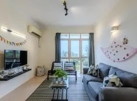 EE's Summer House - Homestay 3 min walk to beach