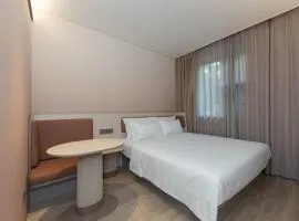 Hanting Hotel Beijing Guanyuan Bridge