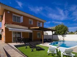 PLUMA VILLA - Only Families