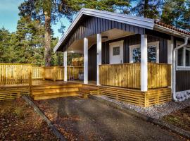 Almåsa Havshotell, hotel in Västerhaninge