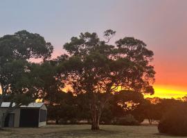 CandE’s Guesthouse, hostal o pensión en Kingscote