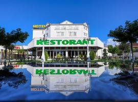 Hotel Familja, hotel in Ura Vajgurore