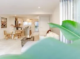 La Palma Sunshines Heart beside The Village