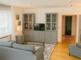 Vier Jahreszeiten Suite