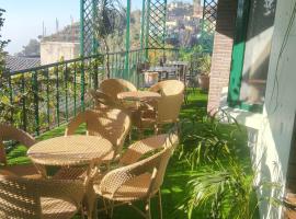 Kasauli Residency, hotel in Kasauli