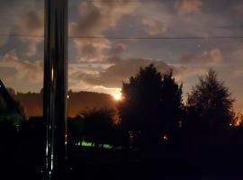 Cozy mountain house - Coolówka pod Babią Górą，位于Zubrzyca Dolna的酒店