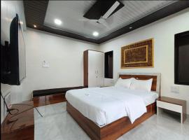 Vrindavan beach resort, hotel in Diveagar