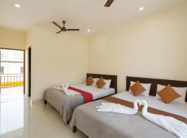 Calangute home Stay & Villa Goa، فندق في كاندوليم